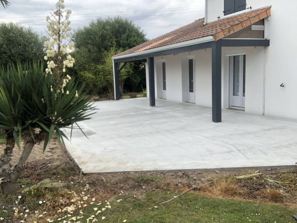 BOUTIN Maçonnerie - Terrasse en béton à La Chevrolière