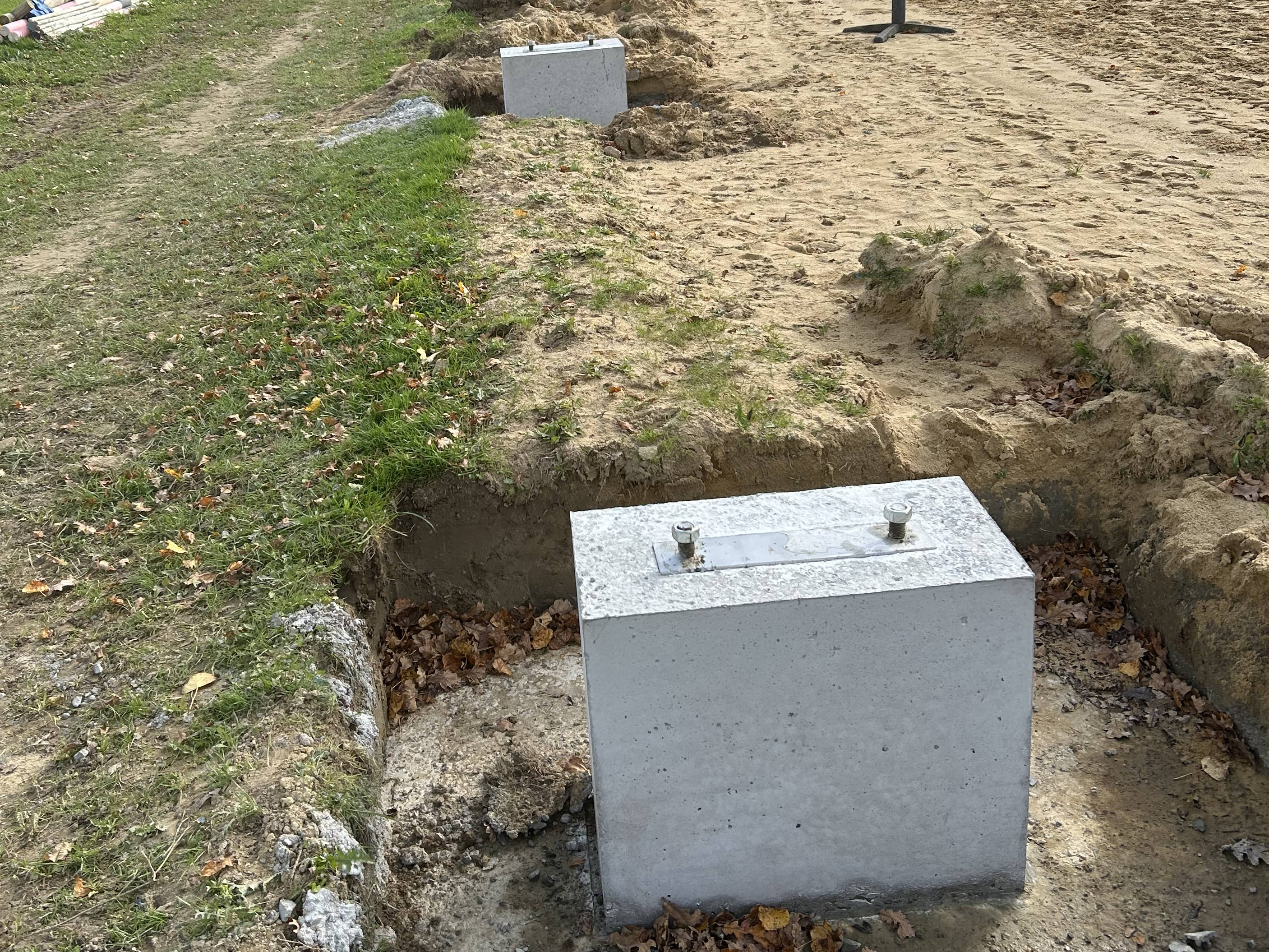BOUTIN Maçonnerie - Massifs béton pour un manège équestre à Mouchamps